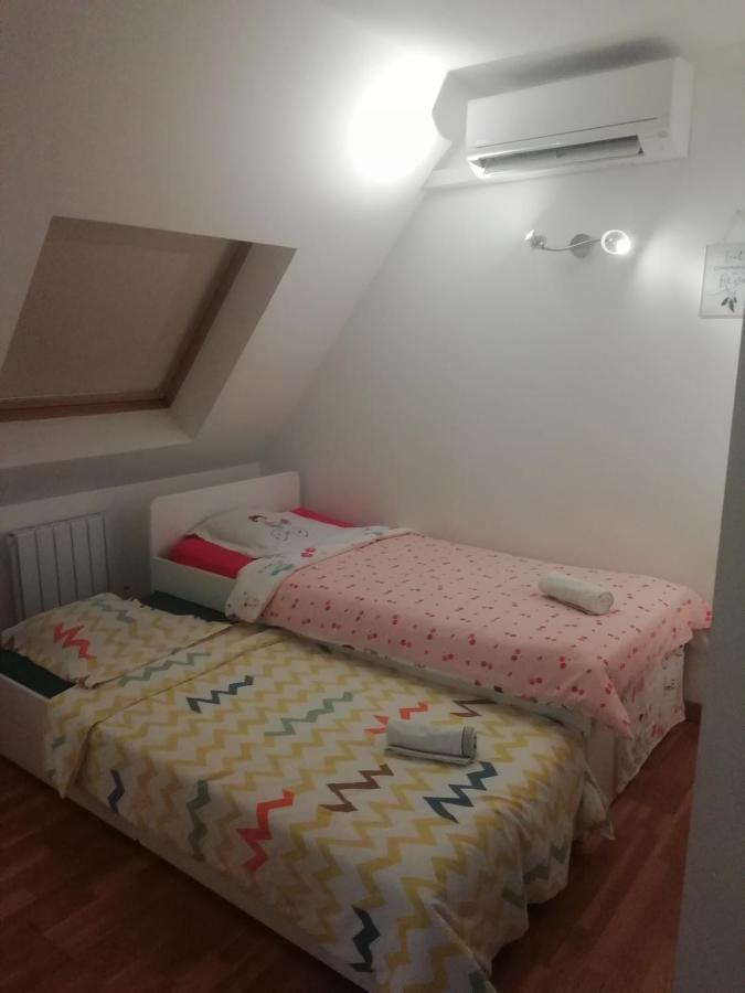 Disneyland/Paris 1 A10 Personnes Climatisee 퐁토 콩보 외부 사진